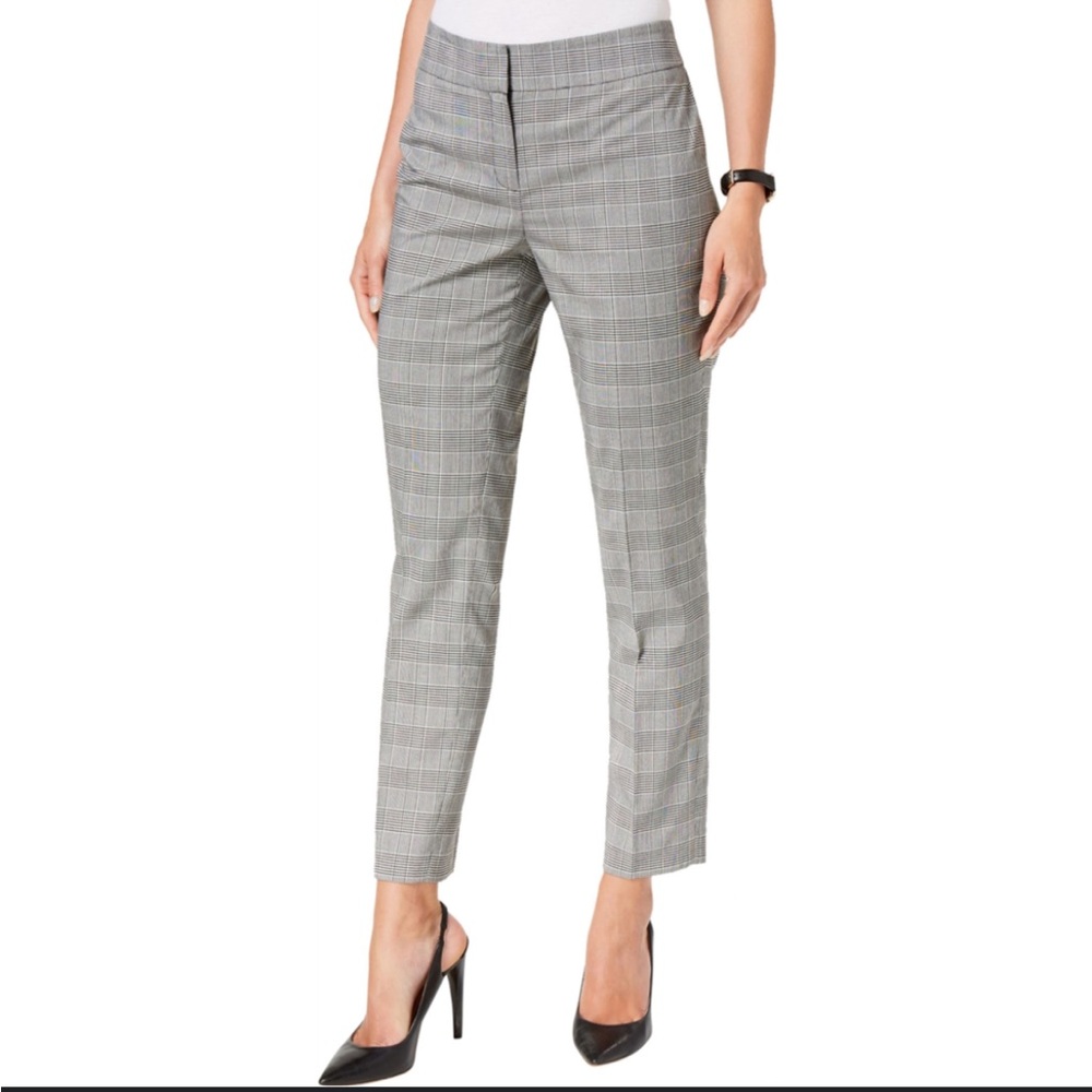 Nine West tapered plaid trouser – size 14